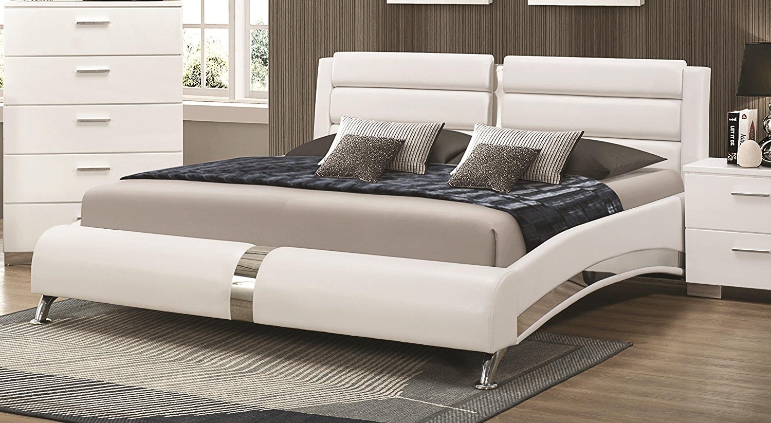 Coaster 300345Q Felicity Queen Bed Glossy White Finish Metallic Accent