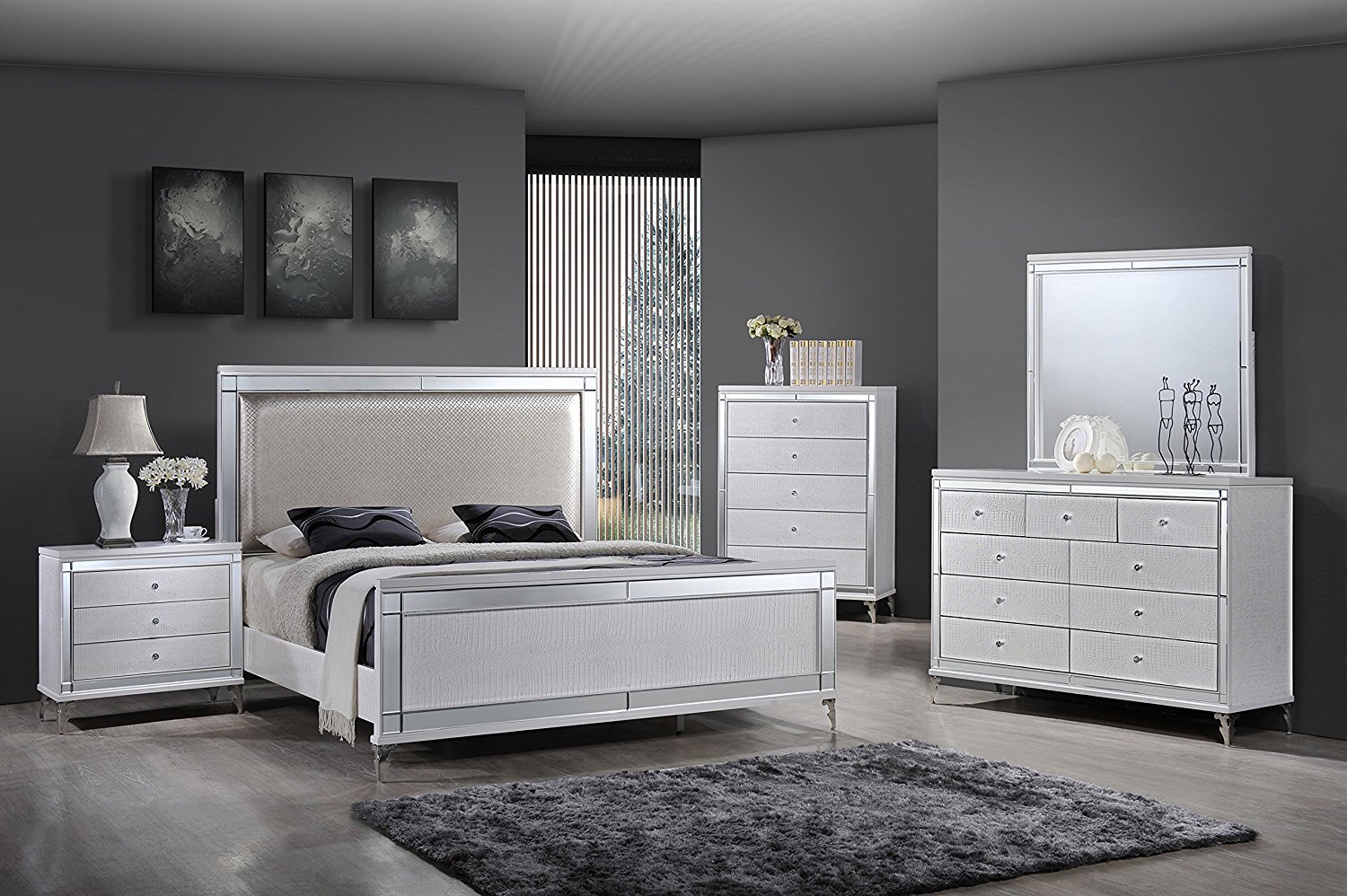 Best Quality Furniture B9698CKSEt Metallic White Bedroom Set Mirrored Modern (4PC), California King